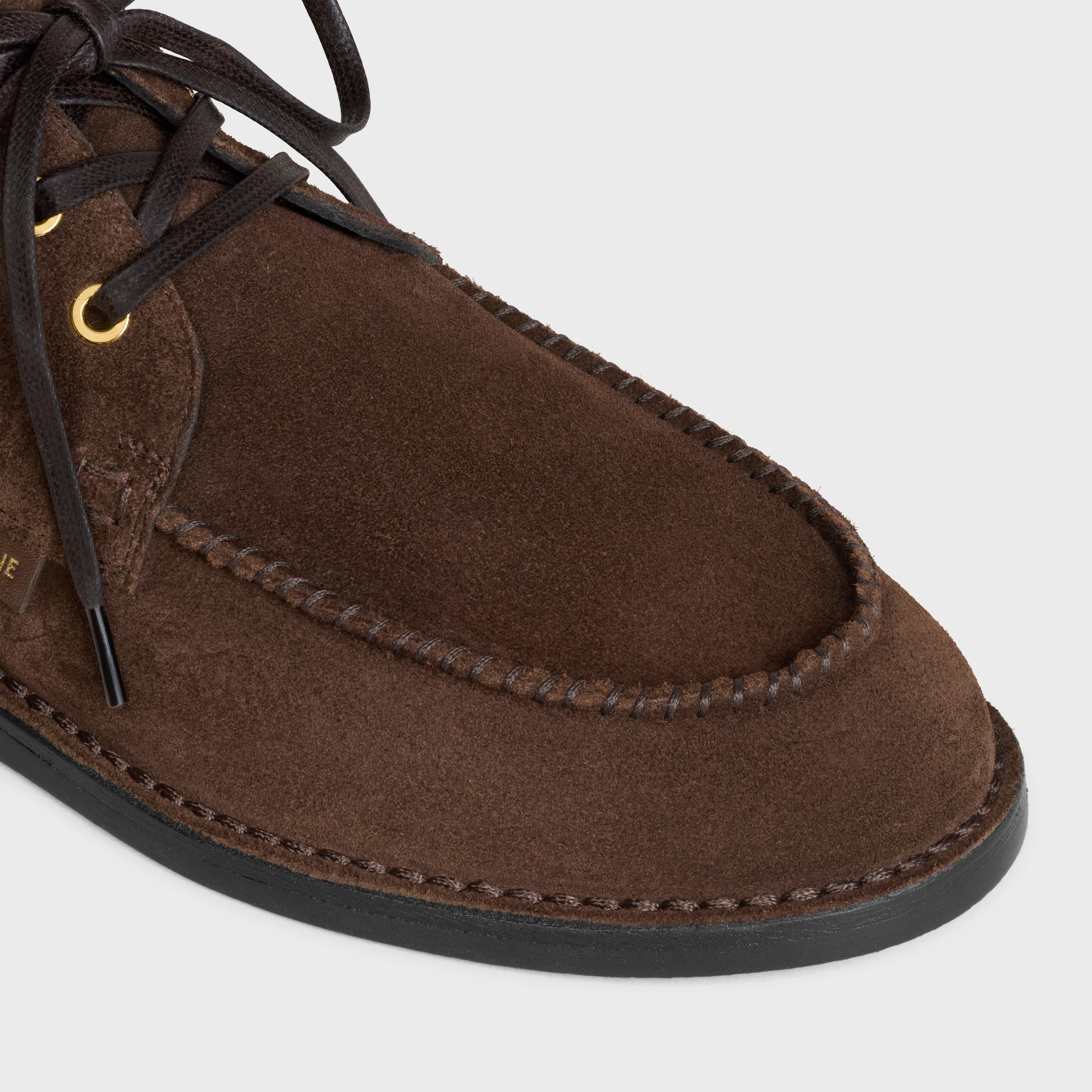BOTA CHUKKA SIROCCO EM COURO DE NOVO DE CORDEIRO