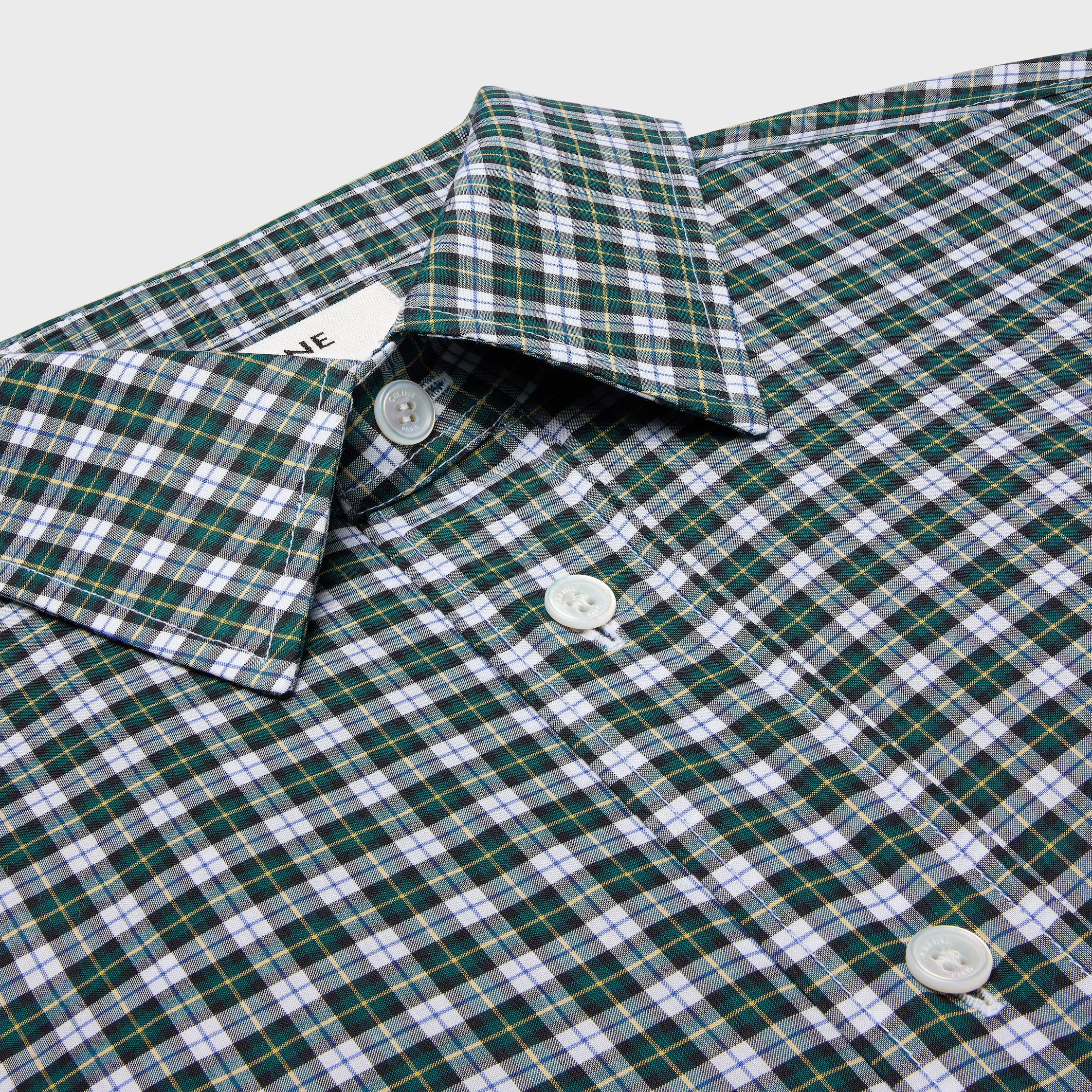 camisa em tecido de algodão xadrez