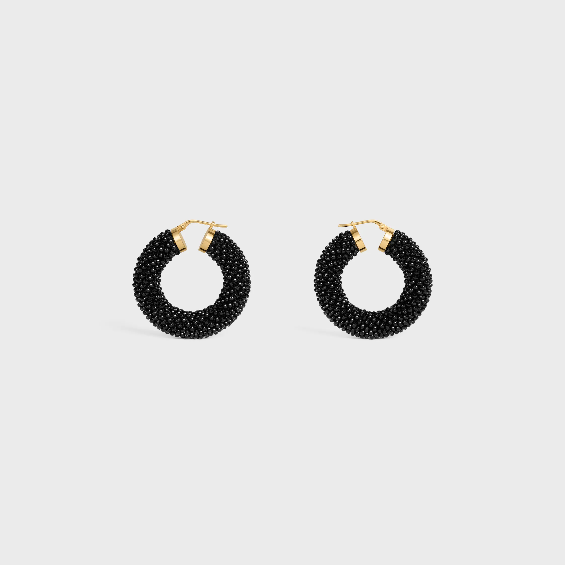Celine Défilé Hoops Grossos em Contas de Vidro e Latão com Acabamento Dourado