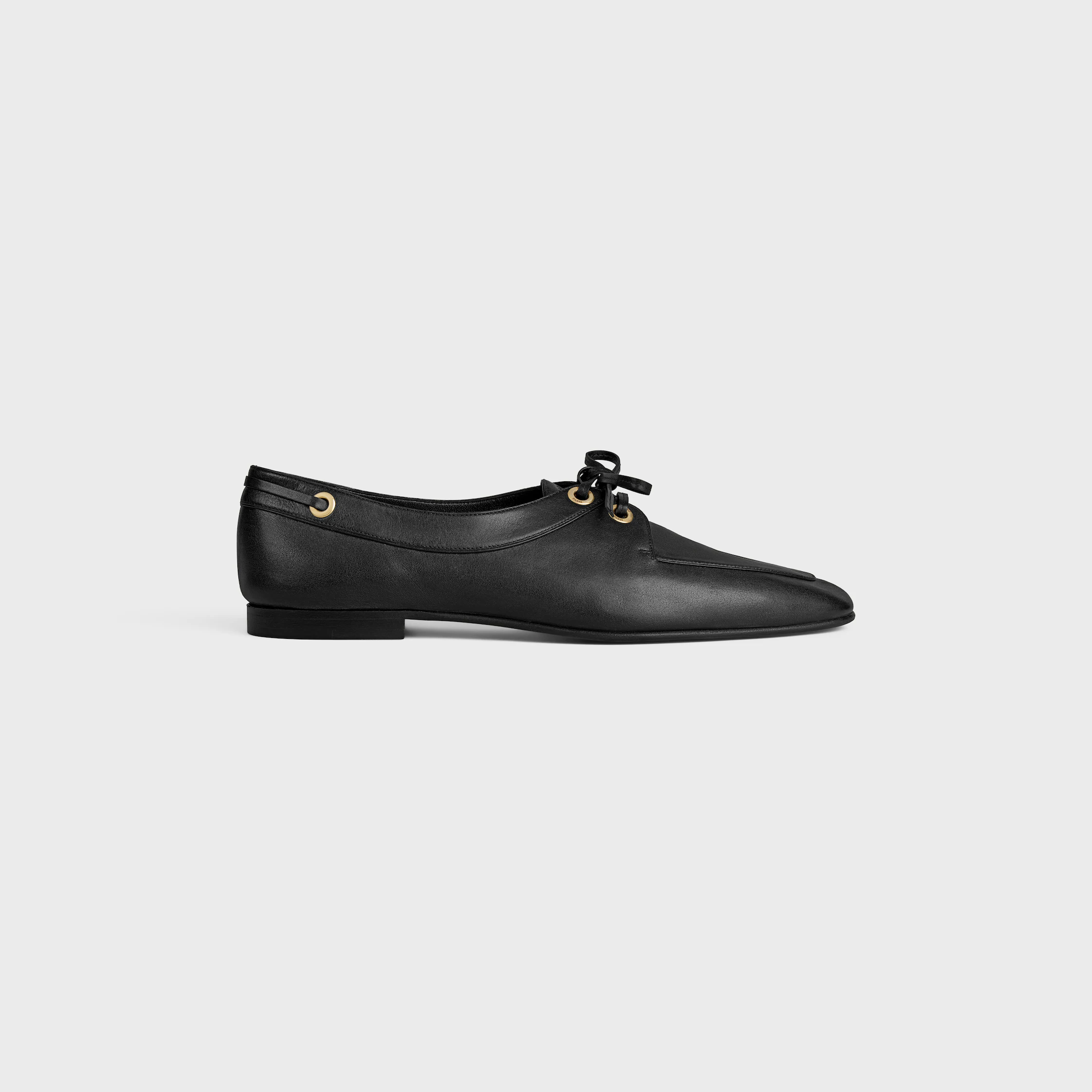 MILES LOAFER EM COURO DE VACA MACIO