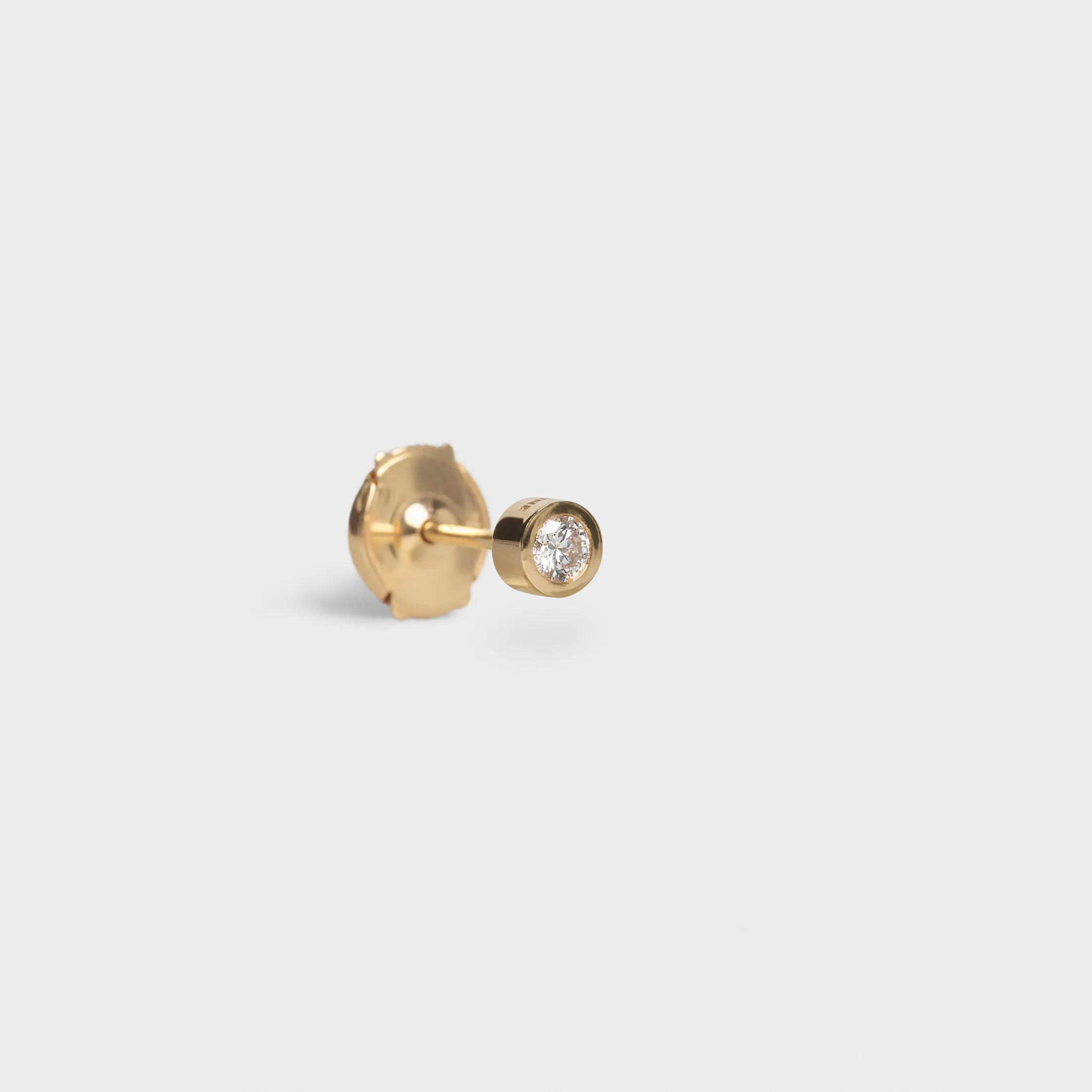 Brinco Celine Sentimental Brillante em Ouro Amarelo e Diamante