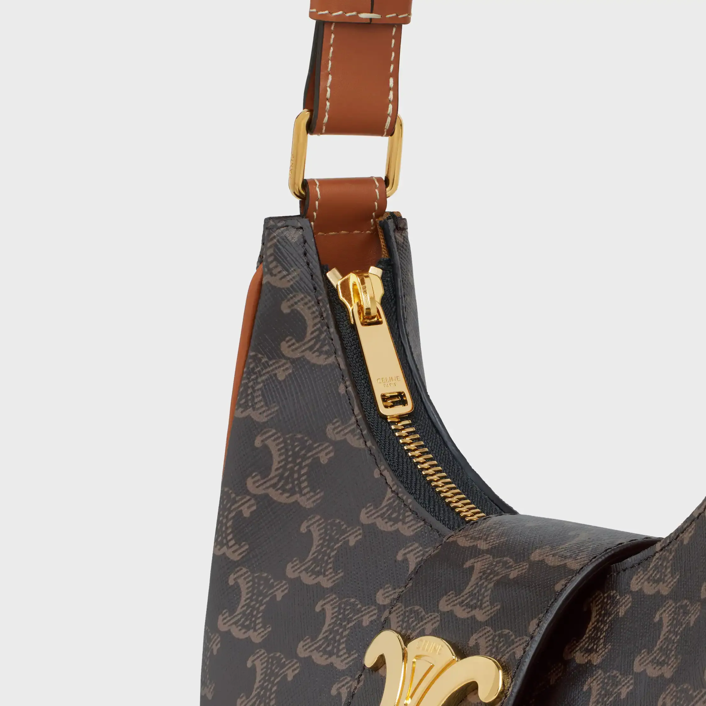 BOLSA MEDIUM AVA TRIOMPHE EM TECIDO TRIOMPHE E COURO DE VACA