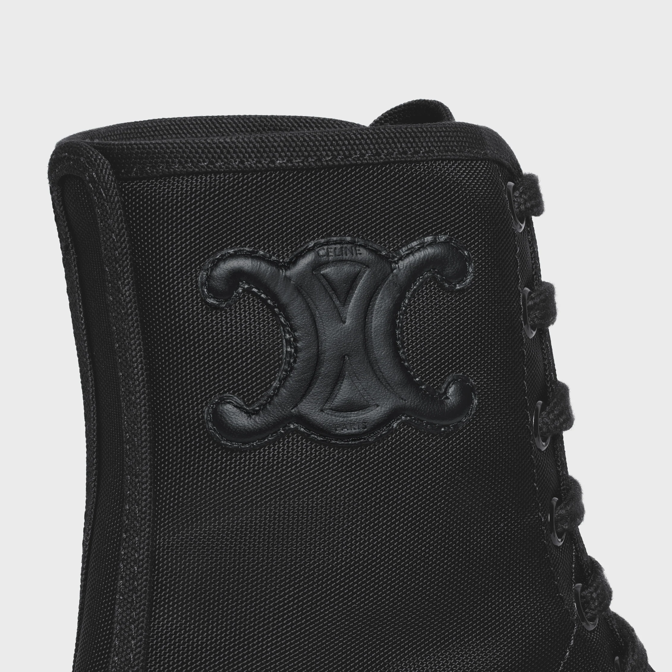 BOTA CELINE COM LAÇO EM NYLON E BULL BRILHANTE