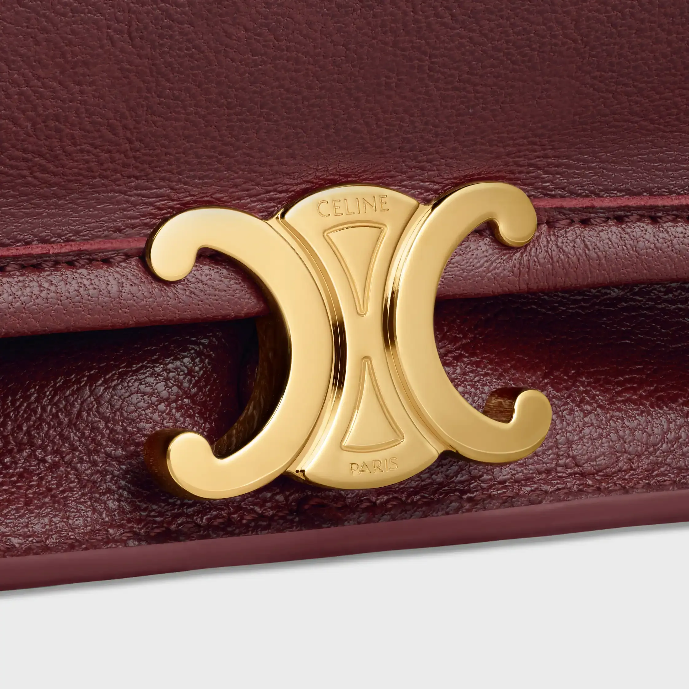 BOLSA SOFT TRIOMPHE BESACE EM COURO DE CORDEIRO MACIO E BRILHANTE