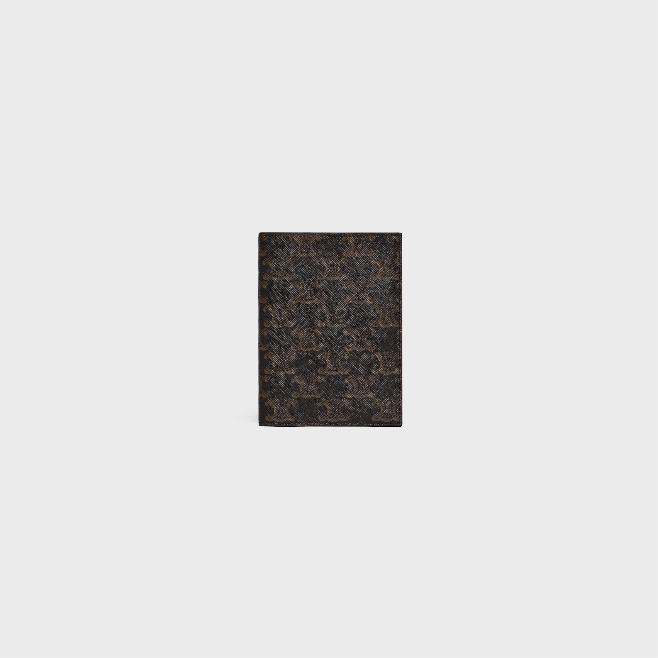 CAPA DE PASSAPORTE EM TECIDO TRIOMPHE