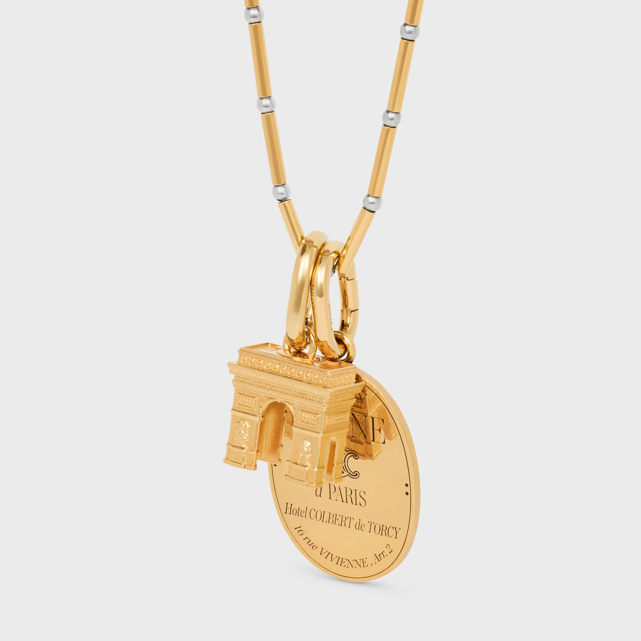 COLAR COM CHARM EM LATÃO COM ACABAMENTO EM OURO E RÓDIO