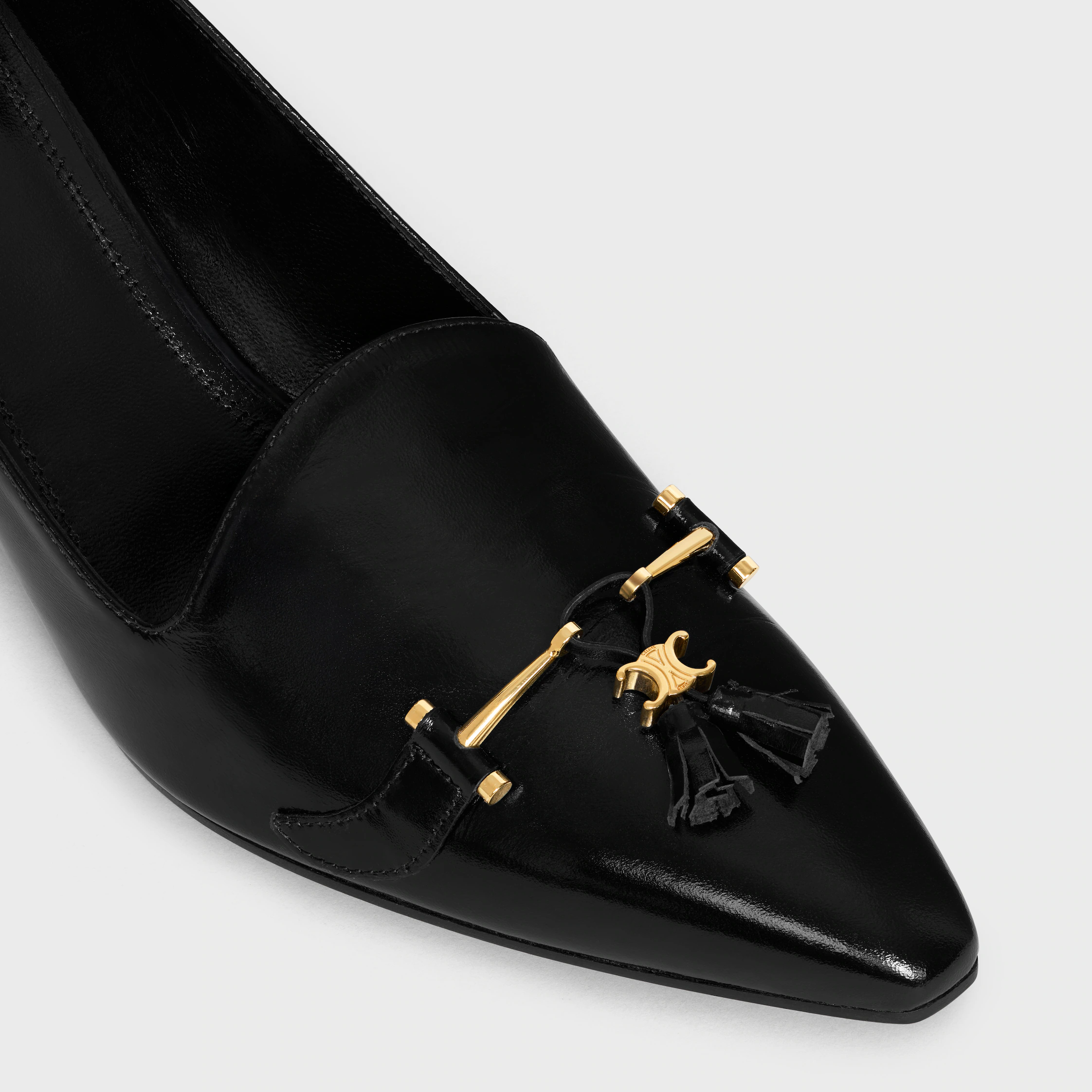 MUM - BOTA EM COURO DE VACUO