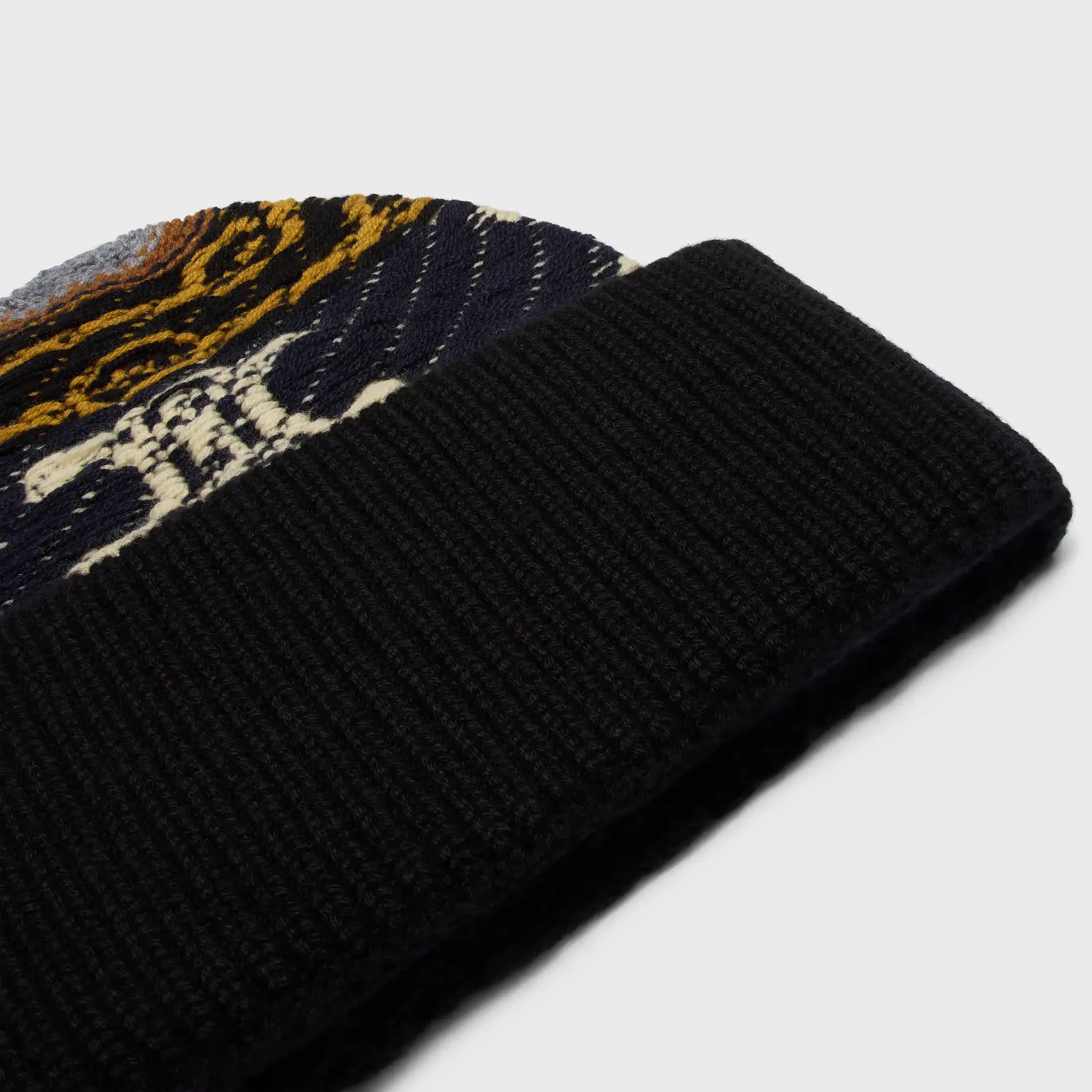 gorro IN cashmere jacquard