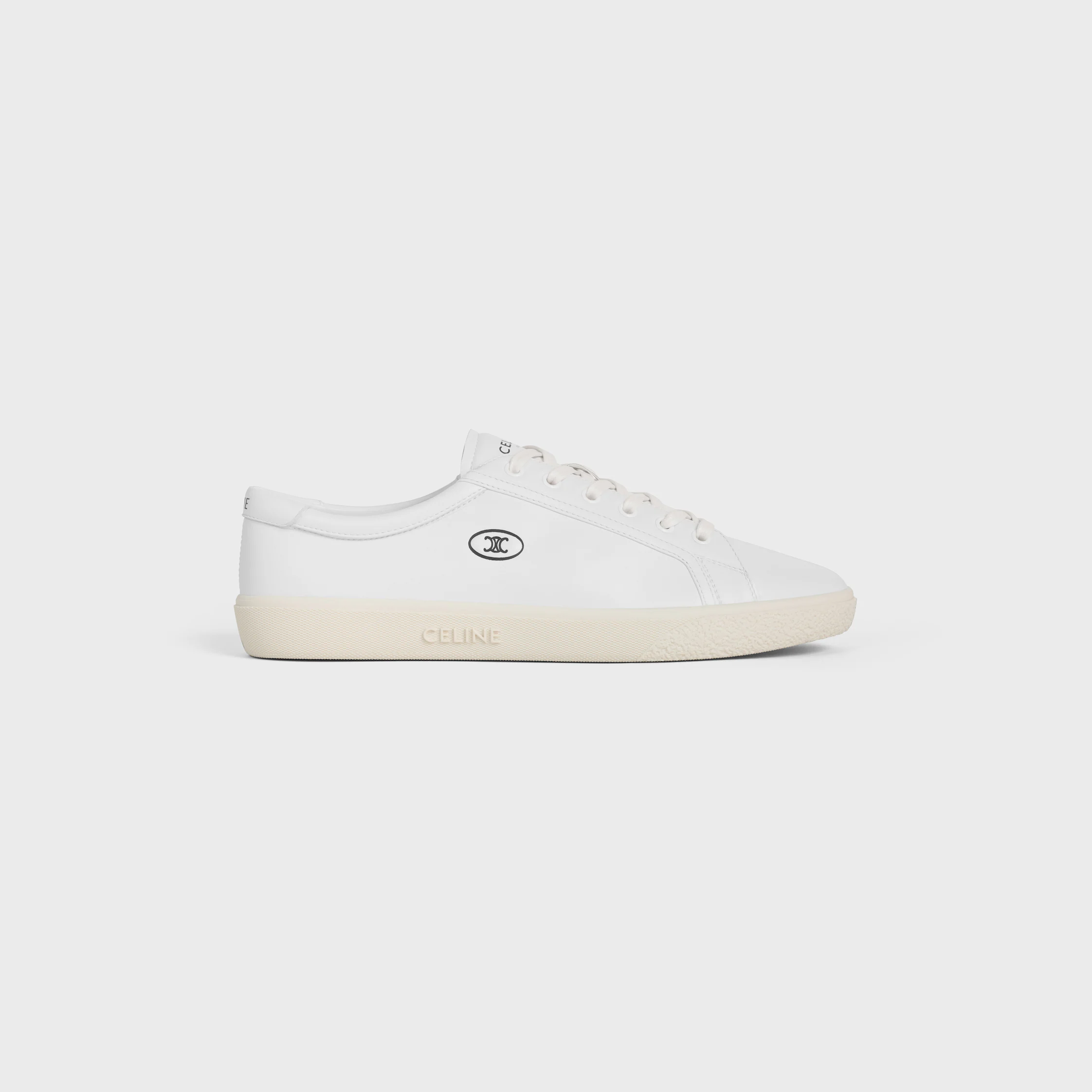 SNEAKER BAIXO CELINE LOU COM AMARRAÇÃO E TRIOMPHE EM COURO DE CORDEIRO