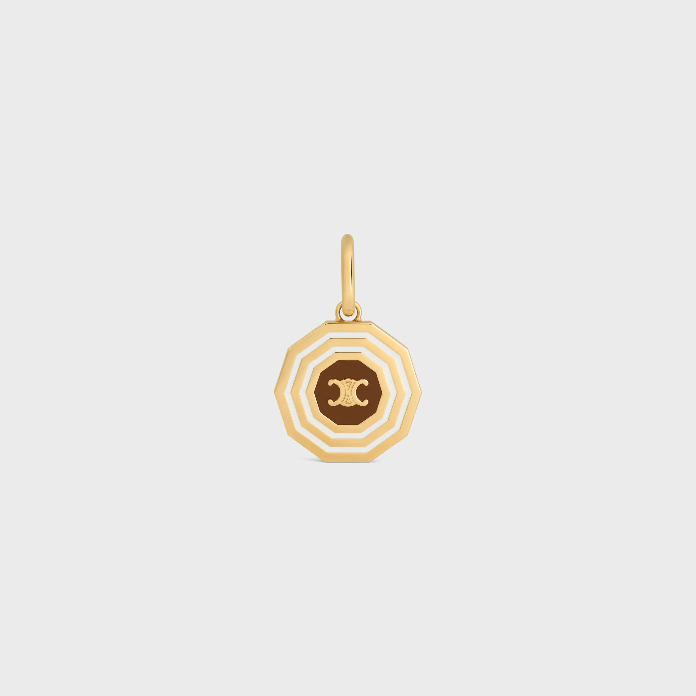 CHARMS DECÁGONO TRIOMPHE MEDAL EM ESMALTE E LATÃO COM ACABAMENTO DOURADO